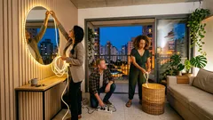 Um fio de luz pode mudar o clima da casa em minutos: 17 ideias fáceis, como escolher o tom e usar com segurança